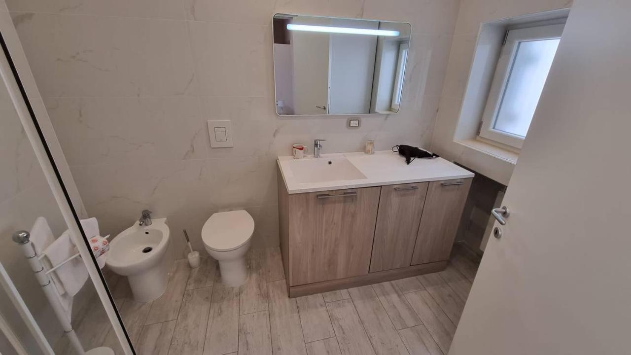Central Home 塔兰托 外观 照片